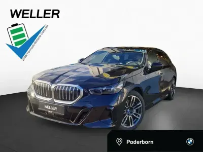Gebraucht BMW i5 Comfort Edition 250 kW (340 PS) 2025 Black sapphire (schwarz) Limousine