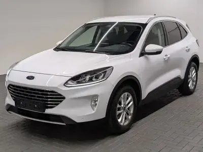 Gebraucht Ford Kuga Titanium 150 PS (110 kW) 2020 Frostweiß SUV