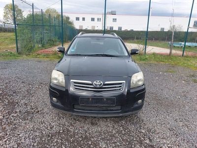 gebraucht Toyota Avensis Kombi 2.2 D-CAT Team