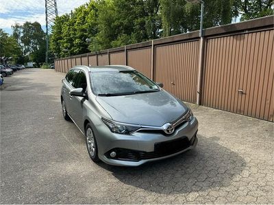 Toyota Auris Touring Sports