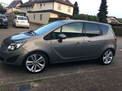 gebraucht Opel Meriva 1.7 CDTI INNOVATION 74kW Auto INNOVATION