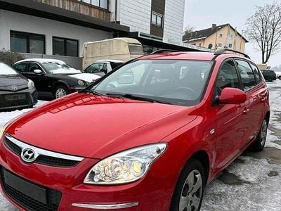 Rot Gebraucht 2008 Hyundai i30 Kombi | 1.700 € (Guter Preis)