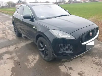 Używany Jaguar E-Pace 240 KM (176 kW) 2018 Czarny SUV