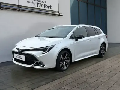 Gebraucht Toyota Corolla 196 PS (144 kW) 2025 Weiß Kombi