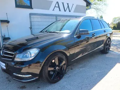 Gebraucht Mercedes C300 231 PS (169 kW) 2014 Schwarz Limousine