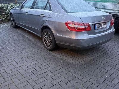 Gebraucht Mercedes E220 Elegance 170 PS (125 kW) 2010 Grau Limousine