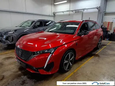 Gebraucht Peugeot 308 GT-line 131 PS (96 kW) 2024 Rot Limousine