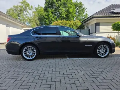 Gebraucht BMW 730 M Sport 286 PS (210 kW) 2014 Grau Limousine
