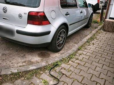 Gebraucht VW Golf IV 100 PS (73 kW) 2000 Grau Limousine