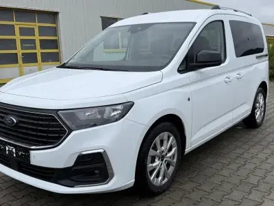 Gebraucht Ford Tourneo Connect Titanium 116 PS (85 kW) 2024 Weiß Van / Kleinbus