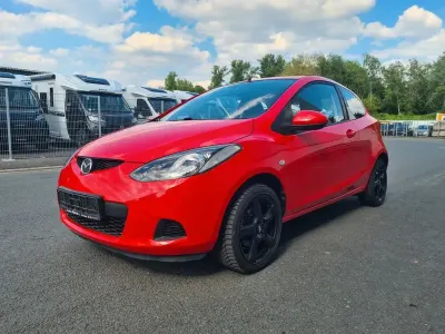 Gebraucht Mazda 2 Inclusive 86 PS (63 kW) 2009 Rot Kleinwagen
