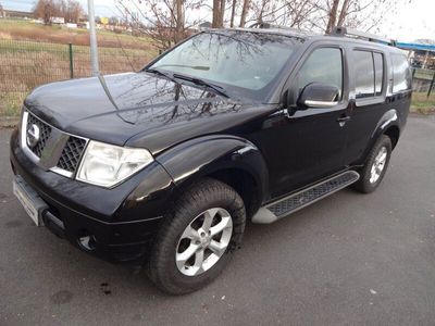 gebraucht Nissan Pathfinder 2.5 dCi SE 7 Sitze