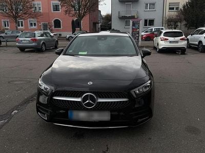Gebraucht Mercedes A180 135 PS (99 kW) 2018 Schwarz Kleinwagen