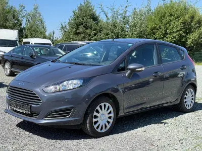 Gebraucht Ford Fiesta Trend 65 PS (47 kW) 2014 Grau Kleinwagen