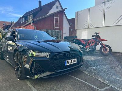 Second-hand Audi RS6 Sport 700 CP (514 kW) 2021 Verde Break