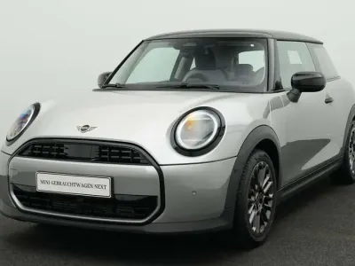 Używany Mini Cooper Classic 156 KM (114 kW) 2024 Szary Hatchback
