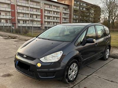Gebraucht Ford S-MAX Titanium S 140 PS (102 kW) 2009 Grün Van / Kleinbus