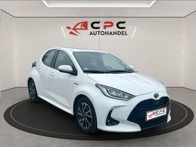 Weiß Gebraucht 2020 Toyota Yaris Team Limousine | 11.900 € (Superpreis)