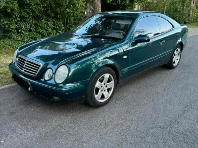 Gebraucht Mercedes CLK200 136 PS (100 kW) 1997 Grün Coupé
