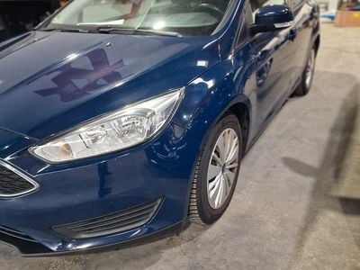 Usata Ford Focus Trend 101 CV (74 kW) 2018 Blu Berlina