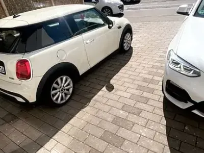 Gebraucht Mini ONE Classic 102 PS (75 kW) 2021 Schwarz Kleinwagen