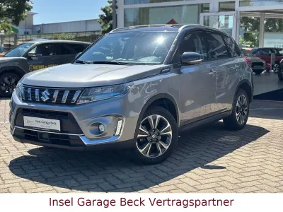 Gebraucht Suzuki Vitara Comfort+ 116 PS (85 kW) 2023 Grau SUV