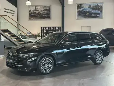 Gebraucht VW Passat 193 PS (141 kW) 2024 Deep black perleffekt Kombi