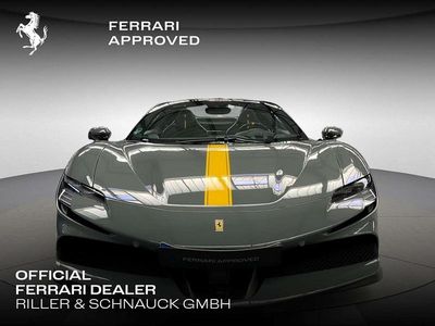 Usata Ferrari SF90 2025 Grigio Cabrio