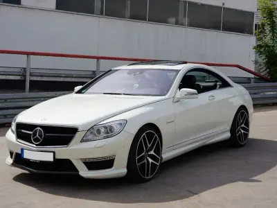 Gebraucht Mercedes CL63 AMG AMG 571 PS (419 kW) 2010 Weiß Coupé