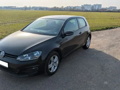 Gebraucht VW Golf VII Comfortline 105 PS (77 kW) 2013 Schwarz Limousine