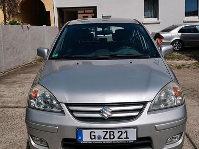 Suzuki Liana