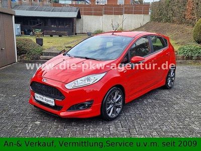 Gebraucht Ford Fiesta ST-Line 101 PS (74 kW) 2016 Rot Limousine