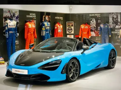 Gebraucht McLaren 720S 719 PS (528 kW) 2019 Blau Cabrio