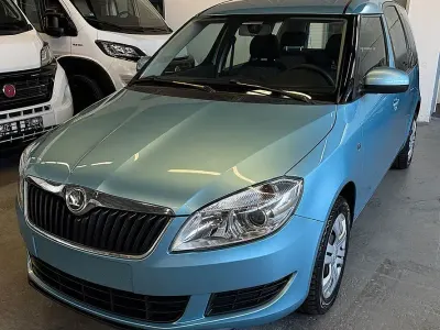 Gebraucht Skoda Roomster Ambition 105 PS (77 kW) 2014 Blau Van / Kleinbus