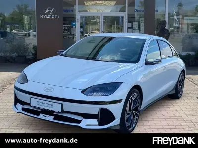 Gebraucht Hyundai Ioniq 6 239 kW (325 PS) 2024 Serenety white pearl / mic Limousine