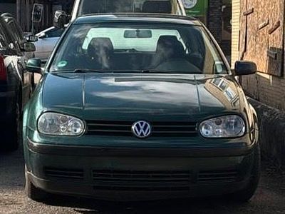 Gebraucht VW Golf IV 102 PS (75 kW) 2001 Grün Kleinwagen