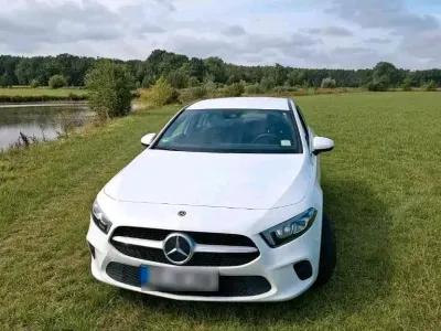 Używany Mercedes A250 214 KM (157 kW) 2020 Biały Sedan/Limuzyna
