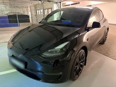 Second-hand Tesla Model Y 376 kW (512 CP) 2023 Negru SUV