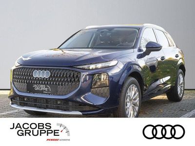 Blau Neu 2025 Audi Q3 Performance SUV | 45.960 € (Superpreis)