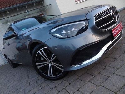 Gebraucht Mercedes E400 Avantgarde 330 PS (242 kW) 2022 Grau Limousine