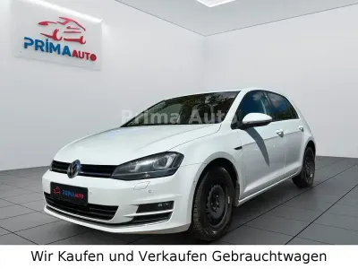 Gebraucht VW Golf VII LOUNGE 110 PS (80 kW) 2015 Weiß Limousine