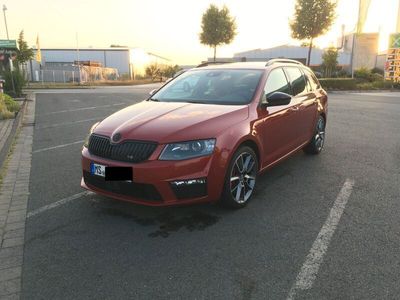 gebraucht Skoda Octavia 2.0 TDI Green tec DSG RS Combi RS