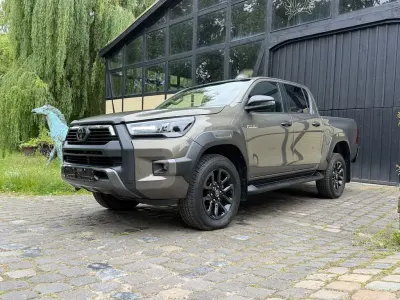 Gebraucht Toyota HiLux 204 PS (150 kW) 2023 Grün Pickup