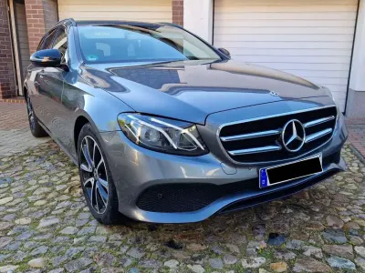 Usata Mercedes E200 Avantgarde 197 CV (144 kW) 2019 Grigio Station wagon
