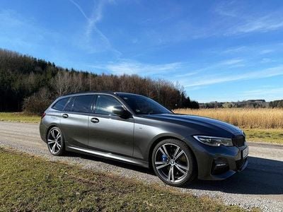Gebraucht BMW 330 M Sport 258 PS (189 kW) 2021 Grau Kombi