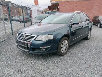 Gebraucht VW Passat Highline 140 PS (102 kW) 2008 Blau Kombi
