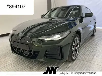 Gebraucht BMW i4 M Sport 210 kW (286 PS) 2023 Sanremo green metallic Limousine