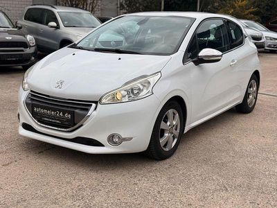 Gebraucht Peugeot 208 Allure 120 PS (88 kW) 2012 Weiß Kleinwagen