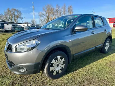 Używany Nissan Qashqai Acenta 131 KM (96 kW) 2012 Szary SUV
