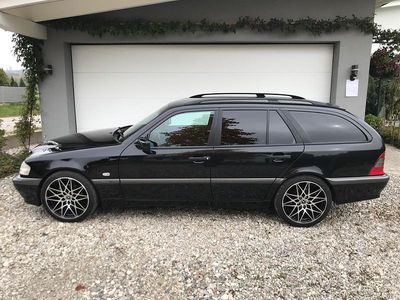 Second-hand Mercedes C220 125 CP (91 kW) 1999 Negru Break